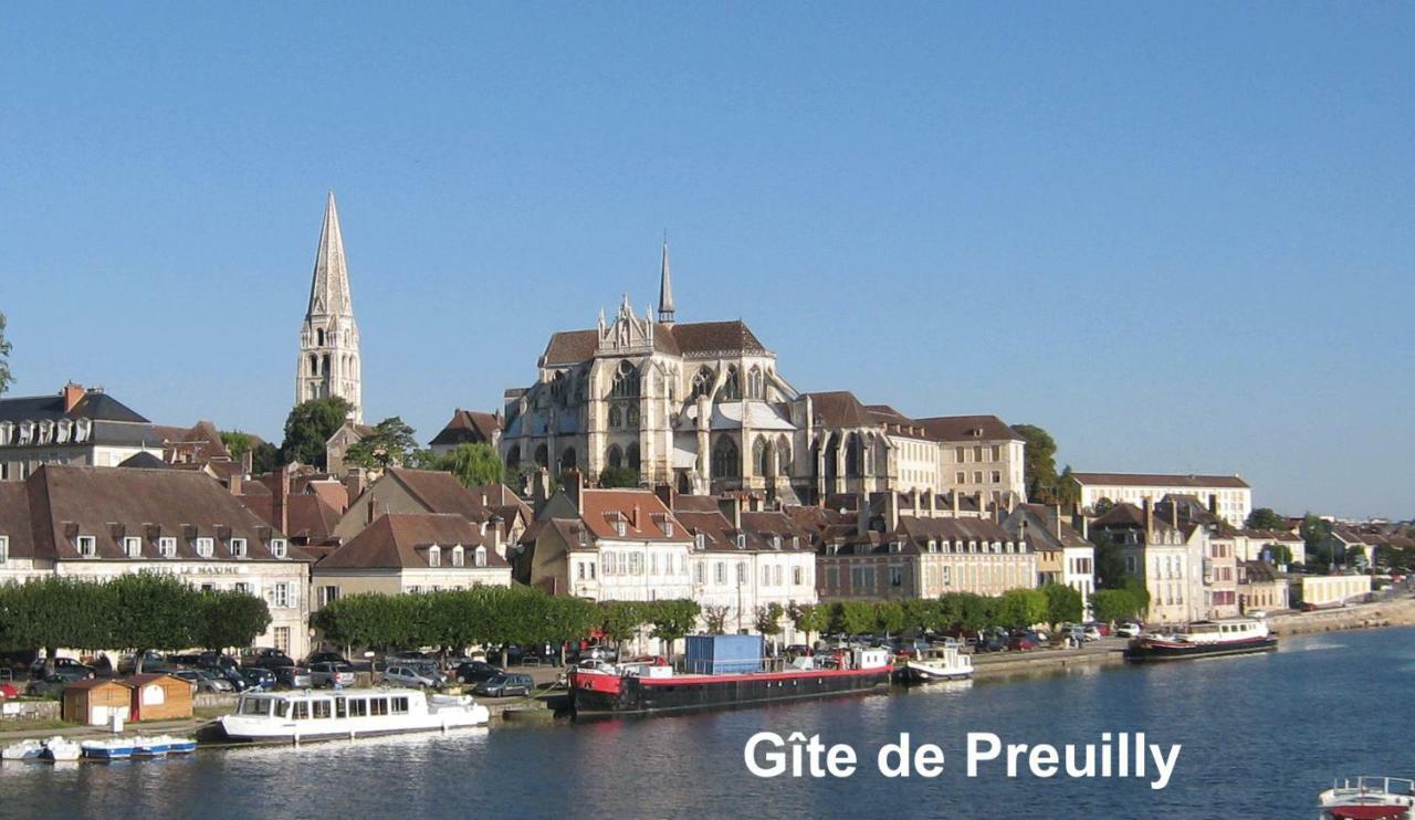 Gite De Preuilly Auxerre Exterior photo